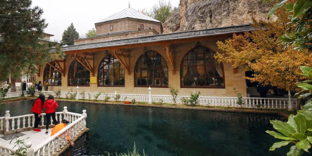 Doğu Anadolu’nun ziyaretçi akınına uğrayan adresi! Tarih, maneviyat, doğallık: Buraya giden hayran kalmadan dönmüyor 5